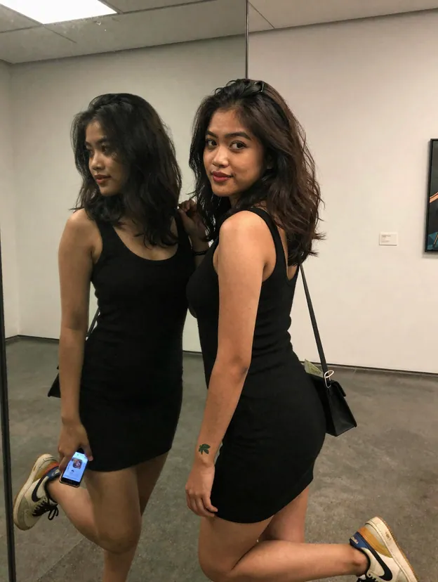 Mae photo 17